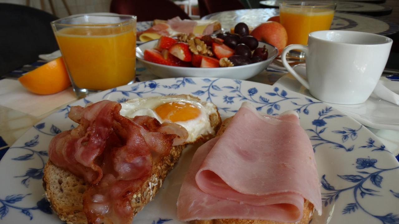 Hostal La Paloma I カルプ エクステリア 写真
