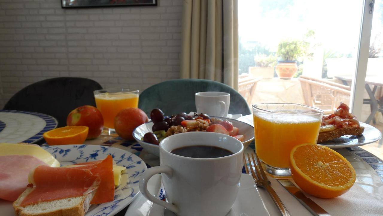 Hostal La Paloma I カルプ エクステリア 写真